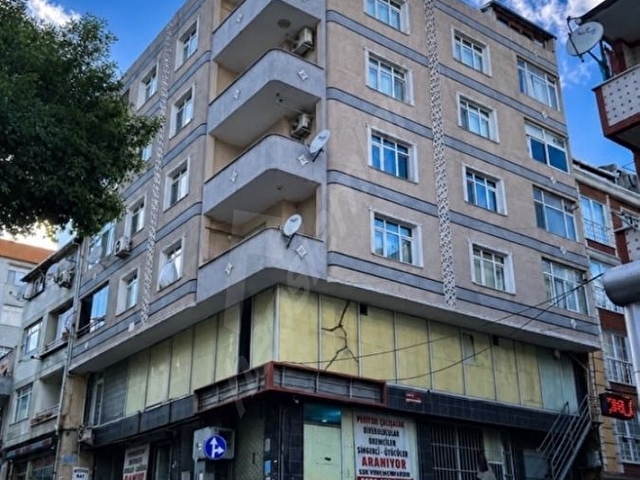 ESENLER DAVUTPAŞA MAHALLESİNDE 3+1 100 M2 SATILIK DAİRE - Görsel 13