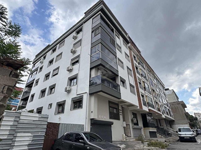 Karşıyaka Örnekköyde 2+1 Sıfır Daire.Yüksek Zemin.