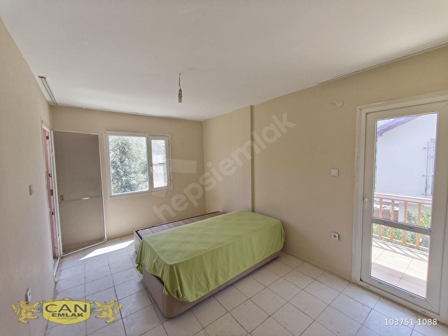 GÜMÜLDÜR SAHİLDE YAZ KIŞ KİRALIK 2+1 75 M2 DAİRE - Görsel 3