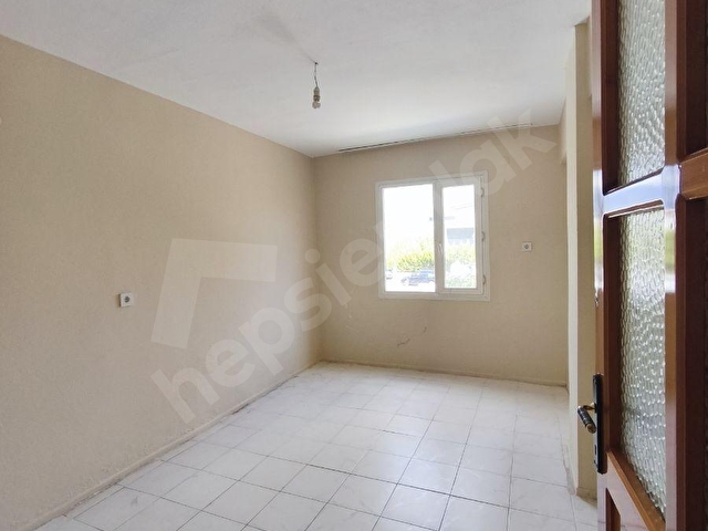 GÜMÜLDÜR SAHİLDE YAZ KIŞ KİRALIK 2+1 75 M2 DAİRE - Görsel 8