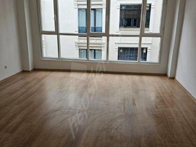 Bakırköy Cevizli mah.80m2Daire GUNAYDAN