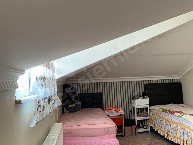 AKÇABURGAZDA BAKIMLI DUBLEKS DAİRE 4+2 - Görsel 4