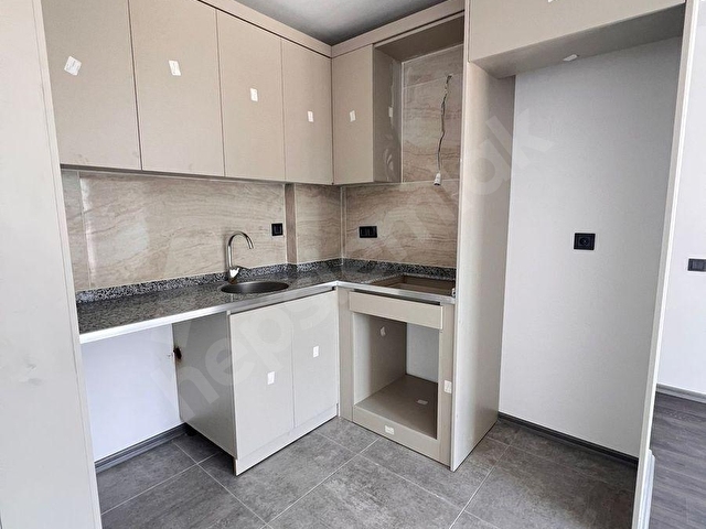 DÖŞEMEALTI THERMESOS HASTANE YAKINI ARA KAT 1+1 SIFIR DAİRE