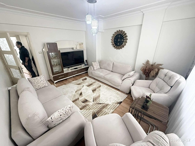 DEMİR İNŞAAT 50.YIL MAH FIRSAT 3+1 ARAKAT DAİRE KAT MÜLKİYETLİ - Görsel 2