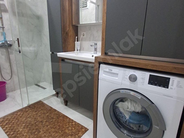 AYVALIK SARIMSAKLI TAM MERKEZDE EŞYALI SATILIK 2+1 DAİRE - Görsel 14
