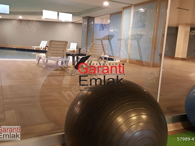 ZONGULDAK GARANTİ EMLAKTAN SOSYAL YAŞAM ALANLI MERLIFE GOLD REZİDANSTA ARA KAT 1+1 KİRALIK DAİRE - Görsel 27
