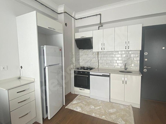 **İSTASYON MAH.DE **SIFIR**EŞYALI**1+1**KİRALIK**DAİRE