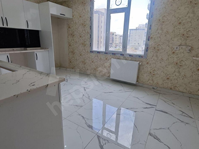 4 odalı 2.35 sonunda badıllı güzelşehir rampasına yakın yerde - Görsel 4