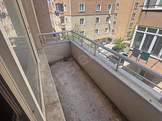 İstasyon Caddesinde Sıfırlanmış Kiralık 2+1 Daire - Görsel 16