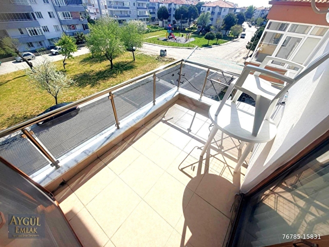 AKÇAYDA AYGÜLDEN ÖN CEPHE DOĞALGAZLI HEMEN OTURUMA HAZIR GENİŞ BALKONLU ASANSÖRLÜ 2+1SATILIK DAİRE - Görsel 22