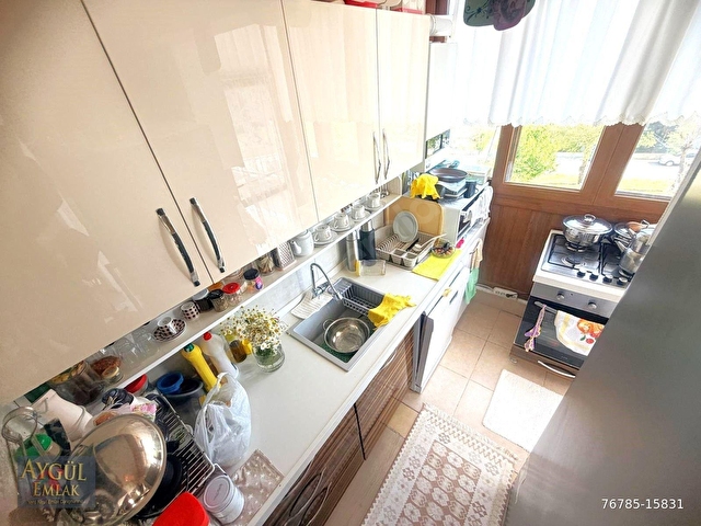 AKÇAYDA AYGÜLDEN ÖN CEPHE DOĞALGAZLI HEMEN OTURUMA HAZIR GENİŞ BALKONLU ASANSÖRLÜ 2+1SATILIK DAİRE - Görsel 14