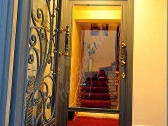 BEYOĞLU İSTİKLAL ÜZERİNDE KELEPİR BİNA - Görsel 14