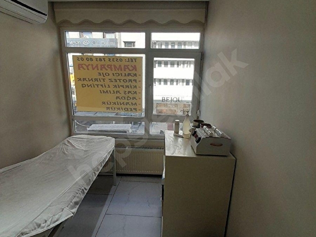 KIZILAY MEŞRUİYET CADDE MANİKÜR GÜZELLİK SALONU - Görsel 17