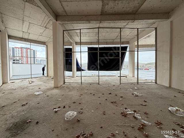 DİAMOND GÖKSUDA BULVARDA 285 m²+85 m2 DEPO GENİŞ CEPHELİ DÜKKAN - Görsel 20