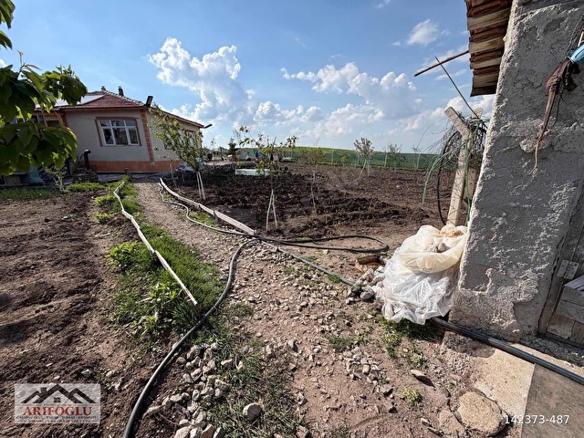 ARİFOĞLUDAN ANA YOLA SIFIR KAYITLI 2+1 EVLİ 580 m2 HİSSELİ ARSA - Görsel 19