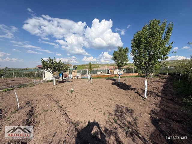 ARİFOĞLUDAN ANA YOLA SIFIR KAYITLI 2+1 EVLİ 580 m2 HİSSELİ ARSA - Görsel 7