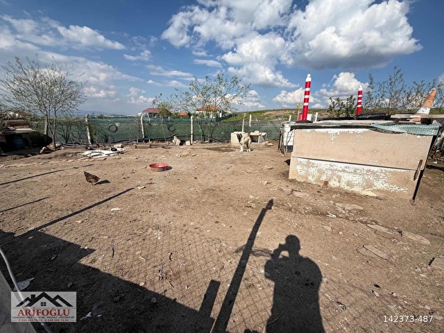 ARİFOĞLUDAN ANA YOLA SIFIR KAYITLI 2+1 EVLİ 580 m2 HİSSELİ ARSA - Görsel 25