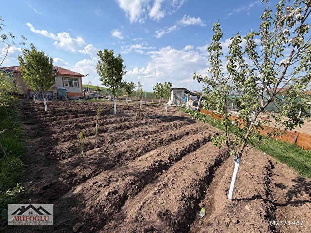 ARİFOĞLUDAN ANA YOLA SIFIR KAYITLI 2+1 EVLİ 580 m2 HİSSELİ ARSA - Görsel 8
