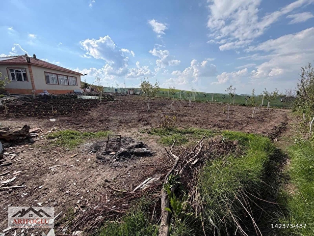 ARİFOĞLUDAN ANA YOLA SIFIR KAYITLI 2+1 EVLİ 580 m2 HİSSELİ ARSA - Görsel 20