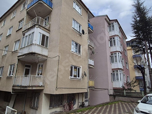 ESENTEPE MAHALLESİ ÇARŞAMBA PAZARINDA KİRALIK 2+1 DAİRE
