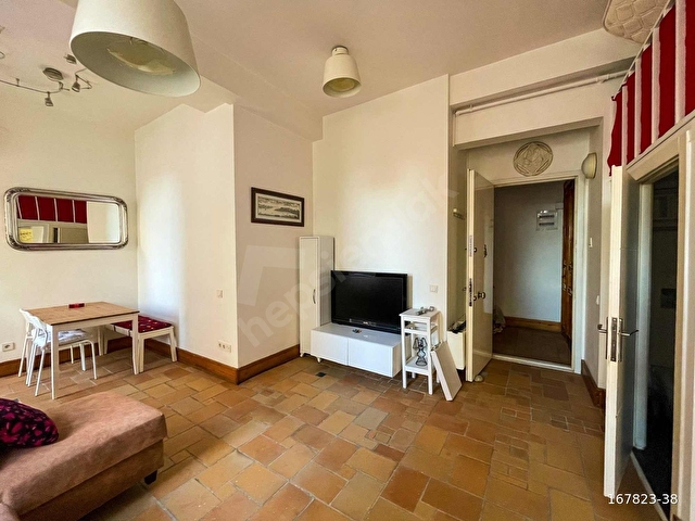 Beyoğlu Galatada Full Eşyalı Geniş 1+1 Kiralık Daire - Görsel 13