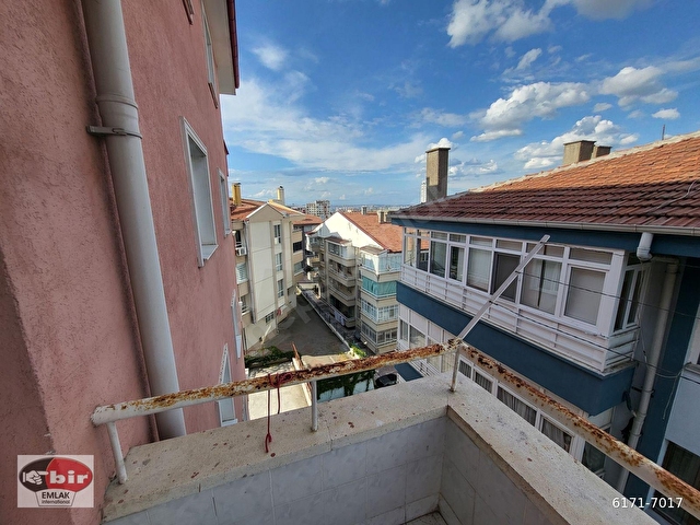 Huzur da 1134. Sokakta Boş, Bakımlı, Ön Cephe 3+1 otoparklı - Görsel 9