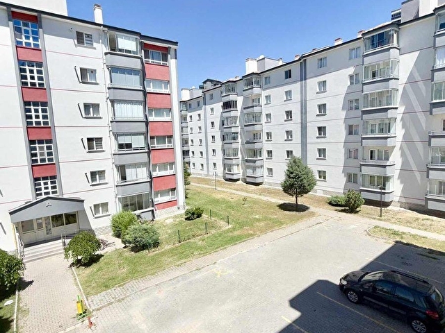 EMARdan İLKYERLEŞİM MH.de GÜVENLİKLİ SİTE **ARA KATTA SÜPER 3+1 - Görsel 24