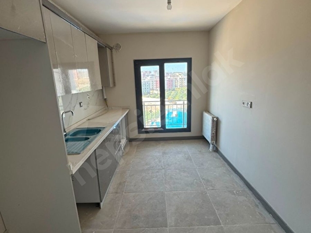 🏡 DİKMECE TOKİ KONUTLARINDA KİRALIK 3+1 SON KAT FIRSAT DAİRE - Görsel 9