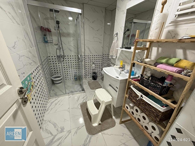 Seferihisar Çarşı Merkezinde Kapalı Otoparklı 2+1 Daire - Görsel 26