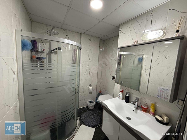 Seferihisar Çarşı Merkezinde Kapalı Otoparklı 2+1 Daire - Görsel 11