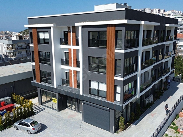 Kuşadasında Ebeveyn Banyolu 3+1 Sıfır Daire