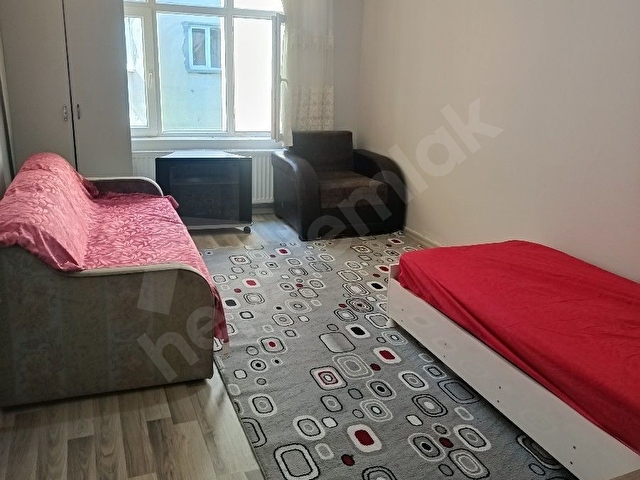 çarşı merkezde lise cadsinin arka caddesi 3+1 eşyalı daire - Görsel 14