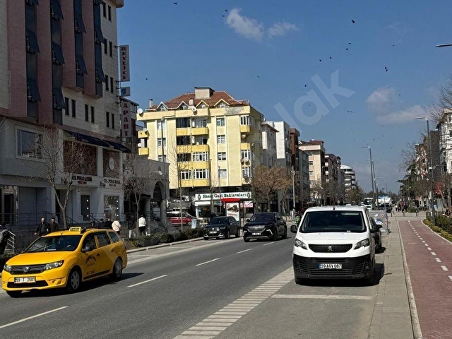 NET YATIRIMDAN ÇERKEZKÖY ATATÜRK CADDESİNDE EŞYALI KİRALIK 2+1 DAİRE