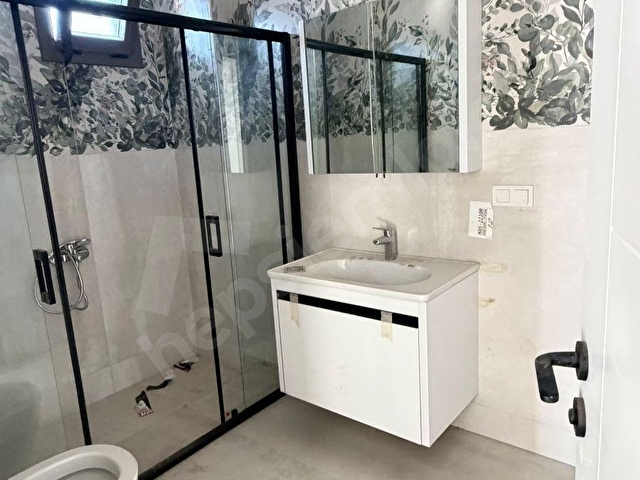 Altınovada Havuzlu Site içinde yerden ısıtmalı 3+1 Villa - Görsel 16