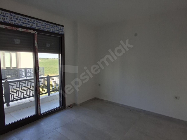 Altınovada Havuzlu Site içinde yerden ısıtmalı 3+1 Villa - Görsel 19
