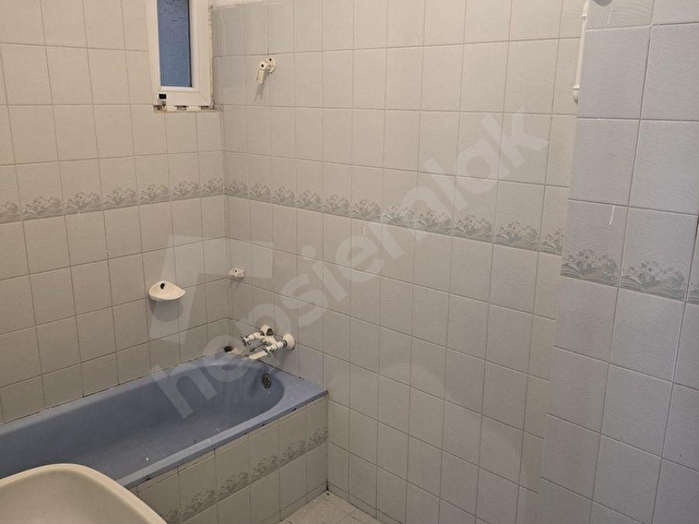 GÜÇLÜKAYA KAYA SOKAKTA MASRAFSIZ 3+1 KİRALIK DAİRE ÇİFT BALKON - Görsel 12