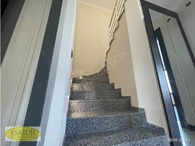 Bağlıcada  Yatay Mimaride  Satılık Süper Yapılı 5+1 Villa - Görsel 29