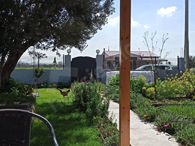 FOÇA GERENKÖYDE KİRALIK EŞYALI BAHÇELİ MÜSTAKİL EV - Görsel 18
