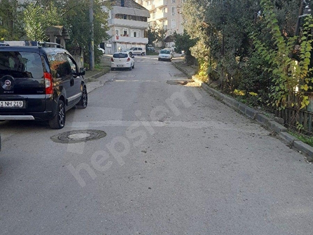 ŞEHİTLER MAH. EŞYALI YATIRIMLIK  2+1  80 M2 KULLANIMLI DAİRE - Görsel 2