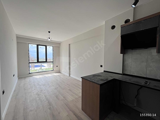 ÇORLUNUN DEĞERLENEN BÖLGESİNDE LÜKS SİTE İÇİ SATILIK 1+1 - Görsel 25
