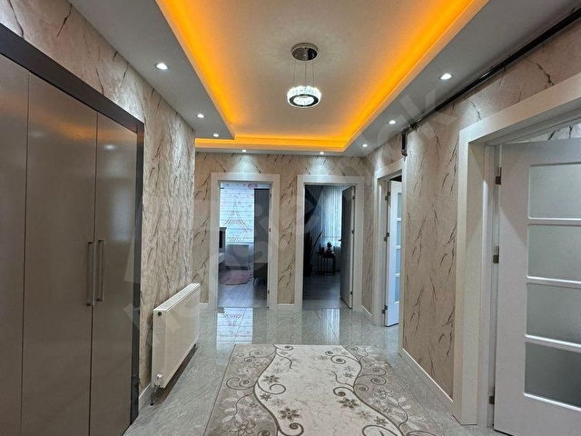 MEYDAN PARKTA PROTOKOL YOLUNA CEPHELİ 163 M2, 4+1 SATILIK DAİRE - Görsel 2