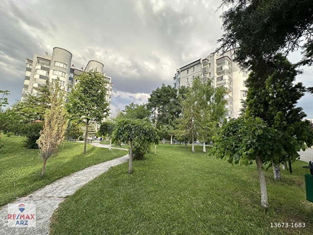 ATA MAHALLESİNDE DİLARA SİTESİNDE LÜKS YAPILI SATILIK DAİRE - Görsel 11