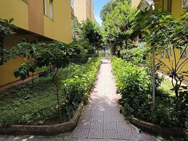 CUMHURİYETTE SİTE İÇİNDE GENİŞ 130 M2 FERAH ÖNÜ AÇIK 4 KAT DAİRE - Görsel 8