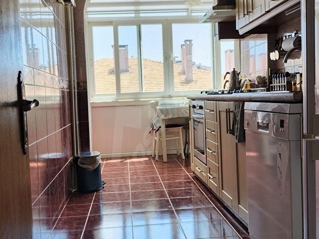 CUMHURİYETTE SİTE İÇİNDE GENİŞ 130 M2 FERAH ÖNÜ AÇIK 4 KAT DAİRE - Görsel 19