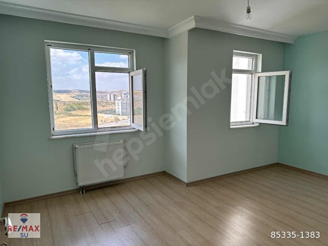 ÇAYYOLU 2 TÜRKKONUT HUZUR SİTESİNDE GENİŞ FERAH 4+1 KİRALIK - Görsel 19