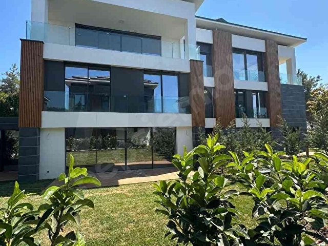 REMAX TERMİNAL OYA DOĞAN NEFESORMAN SİTESİ KİRALIK ÇATI DUBLEKS