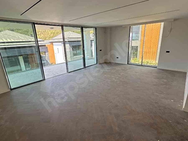 REMAX TERMİNAL OYA DOĞAN NEFESORMAN SİTESİ KİRALIK ÇATI DUBLEKS - Görsel 4