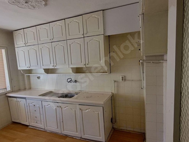 KARŞIYAKA BOSTANLI MAHALLESİ MERKEZİ KONUMDA KİRALIK 3+1 DAİRE - Görsel 15