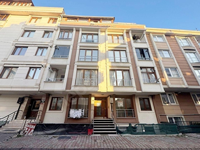CSG GROUPDAN METRONUN YANIBAŞI YÜKSEK KREDİLİ 2+1 BAHÇE KATI