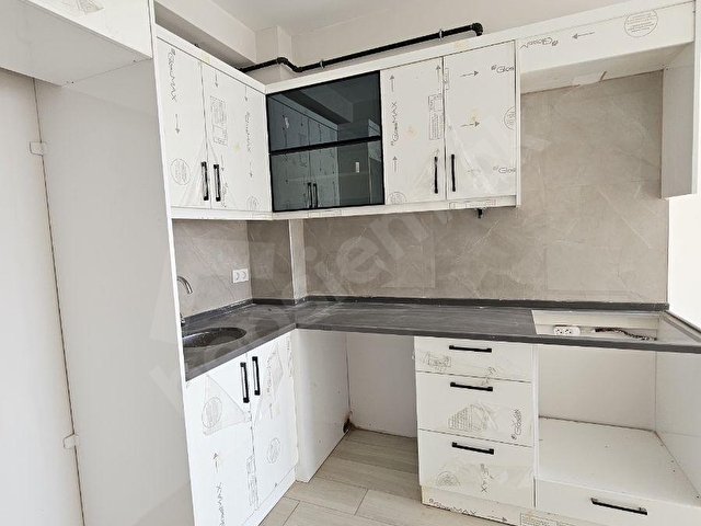 AY EMLAKTAN ARMUTLU YILANDAR DA 1+1 DAİRE YERDEN ISITMALI - Görsel 5